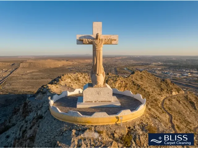 Sunland Park NM community, Mount Cristo Rey desert landscape